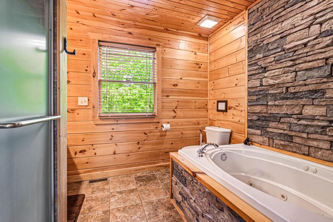 Incredible Views! - Pet Friendly - Aska Adventure Area - Bearfoot Bungalow Blue Ridge Exterior foto